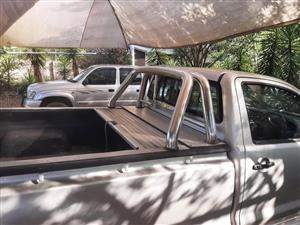 D4D SC Hilux Roll bar & roller shutter