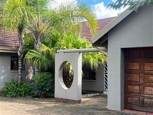 House For Sale in Brackenhurst