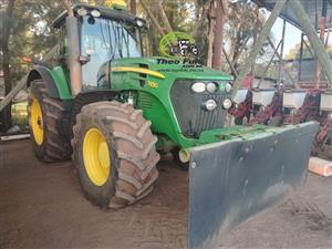 2009 John Deere 7830