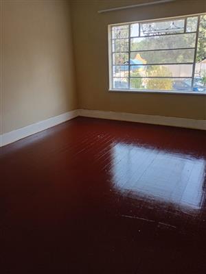 Inside bedroom to let in Houghton Estate