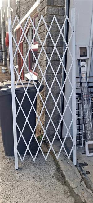 Xpanda 840mm Security gate