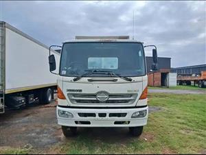 HINO 500 DROPSIDE TRUCK 