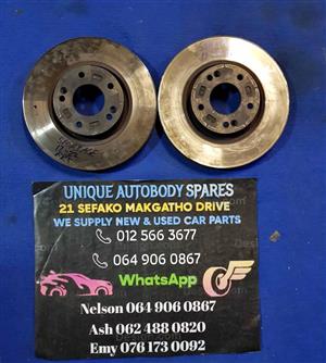 Front Brake Disc Set Including Left & Right for Kia Sportage 