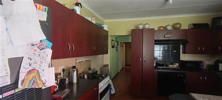 Charming 3-Bedroom Home with Great Potential!