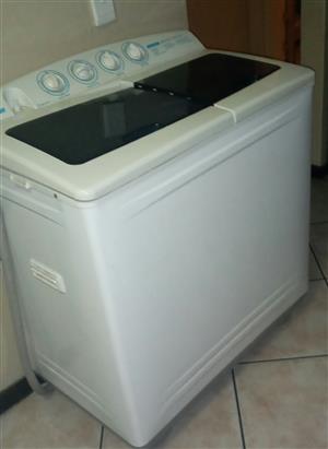twin tub washing machine - Defy 1000