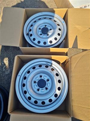 Suzuki Ertiga original stardard steal rims size 15 