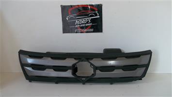 Suzuki Vitara grille