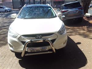 2011 HYUNDAI IX35 2.0 CRDI AUTOMATIC WHITE DIESEL LEATHER SUNROOF KEYLESS REVERSE CAMERA