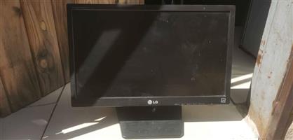 LG Monitor 19"