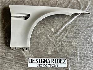 BMW E92 M3 FRONT RIGHT FENDER AVAILABLE.