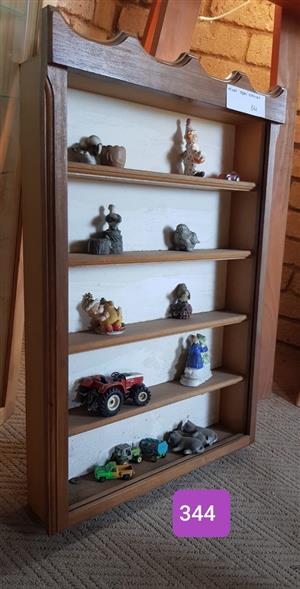 Display Cabinet for miniature figurines or cars