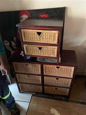 Cupboards with drawers