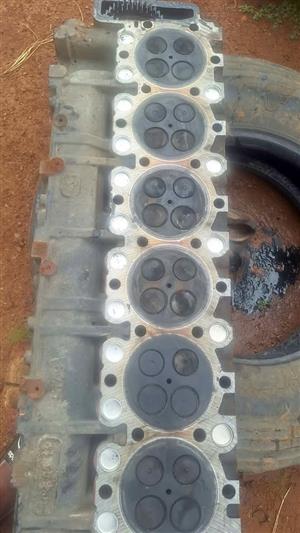 Man D2676 tgs block and crank