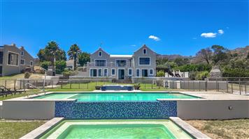 On Auction - Residence in Gordons Bay