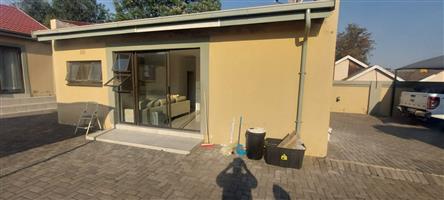 Garden Cottage Rental Monthly in Kibler Park