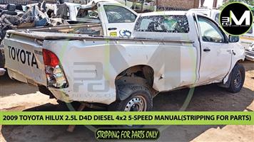 2009 Toyota Hilux 2.5 D4D DIESEL 4x2 Base Single Cab 5-SPEED MANUAL  (STRIPPING FOR PARTS)