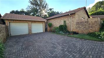 Townhouse Rental Monthly in Die Hoewes