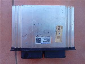 Hyundai Creta computer box ECU 39100-2m257 9003220164kb  csuom15hso  1j06915y