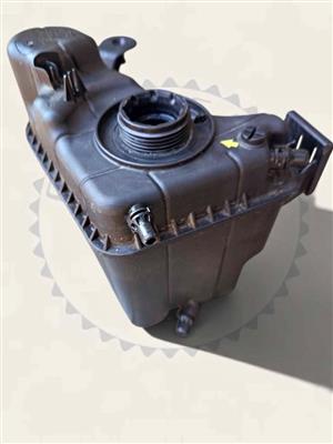 BMW WATER BOTTLE/EXPANSION TANK/ RESERVOIR SUITABLE FOR B48 B58 ENGINES AVAILABLE FOR SALE
