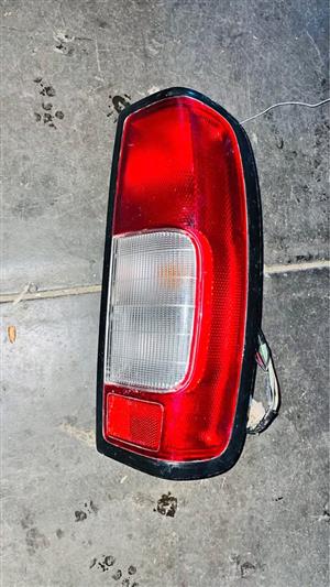 Nissan Np300 taillight