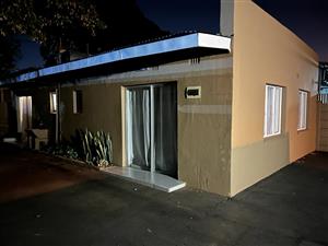 R4000 Cottage for rent in Rietfontein Pretoria.