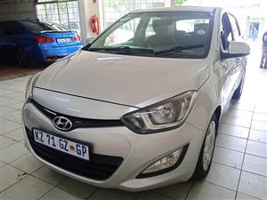 2013 Hyundai i20 1.4 Manual, Petrol, Silver Color  76000km 