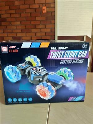 Remote control Twist Stunt Car - Gesture sensing