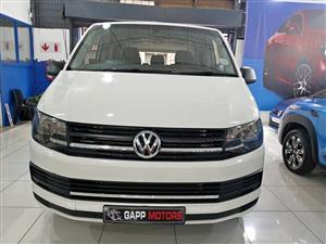 2018 VW Kombi Transporter 9 seaters Engine 2.0 Mileage 65,000km Colour white Automatic transm