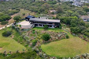 House For Sale in Still Bay West