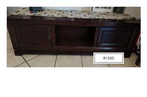  Wooden Coffee Table & TV cabinet