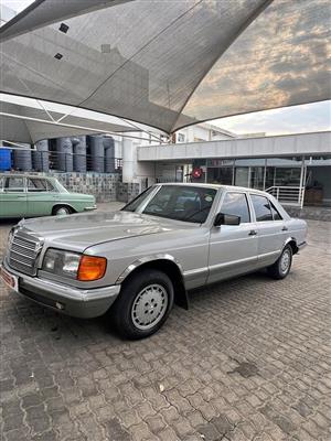 1983 MERCEDES BENZ  W126 