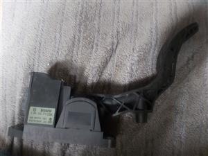 Polo electronic pedal