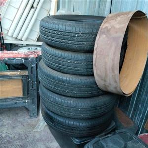 Bridgestone Dueler 195/80R15 96s