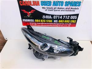 Mazda 3 right side projector headlight (2016-2019)