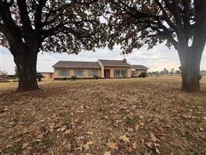 Small Holding For Sale in Valley Settlements A H
