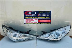 Hyundai Sonata left and right side xenon headlights (ballasts not included)