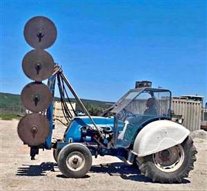 Ford Tractor Tree Trimmer In a good working condition
