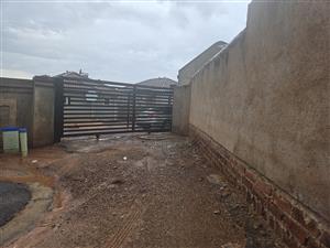 House to rent in Glenway 