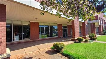 Prime Small Retail / Showroom Space To Let in Rooihuiskraal, Centurion!