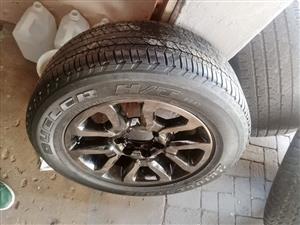 18inch Toyota Legend 50 RS mag with used 265/60/18 tyre to use for spare