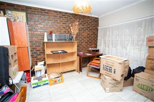 House For Sale in Chroompark