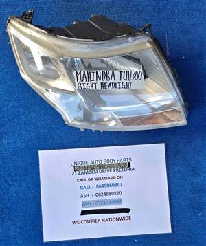 Mahindra TUV 300 Headlight Right