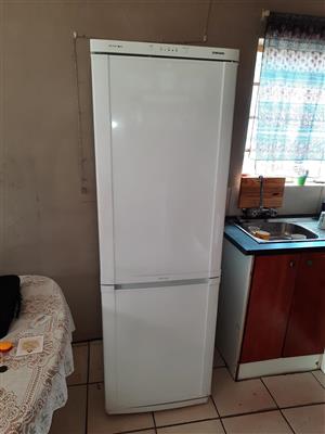 Defrost free fridge for sale