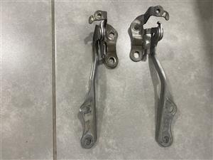 2009 TOYOTA YARIS BONNET HINGES FOR SALE.