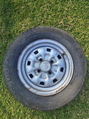 FORD CORTINA RIMS/TYRES 