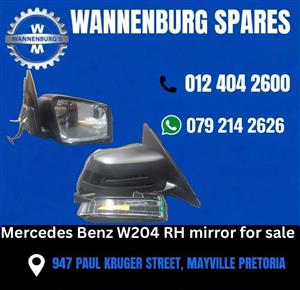 Merzedes Benz W204 RH Door Mirror