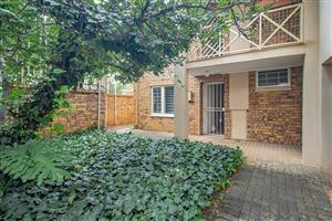 Perfect for student accommodation, a short walk to Tuks University, ideal lock up and go unit.
