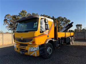 USED 2011 RENAULT PREMIUM LANDER 380HP 6X4 D/DIFF FOR SALE 