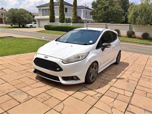 2015 Ford Fiesta ST 1.6L Ecoboost 6speed