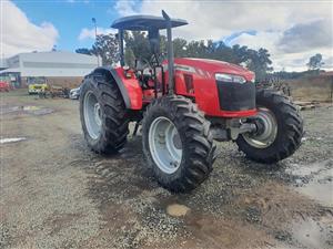 2020 MASSEY FERGUSON 6713SPS 4WD TRACTOR
